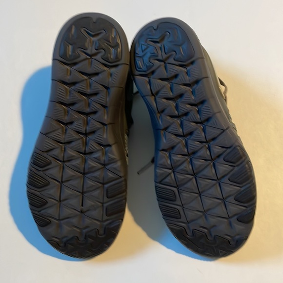 Nike Free TR Shield Dark Stucco Women Running Shoes - Picture 6 of 9